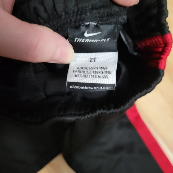 2T nike sweats - Picture 3 of 3